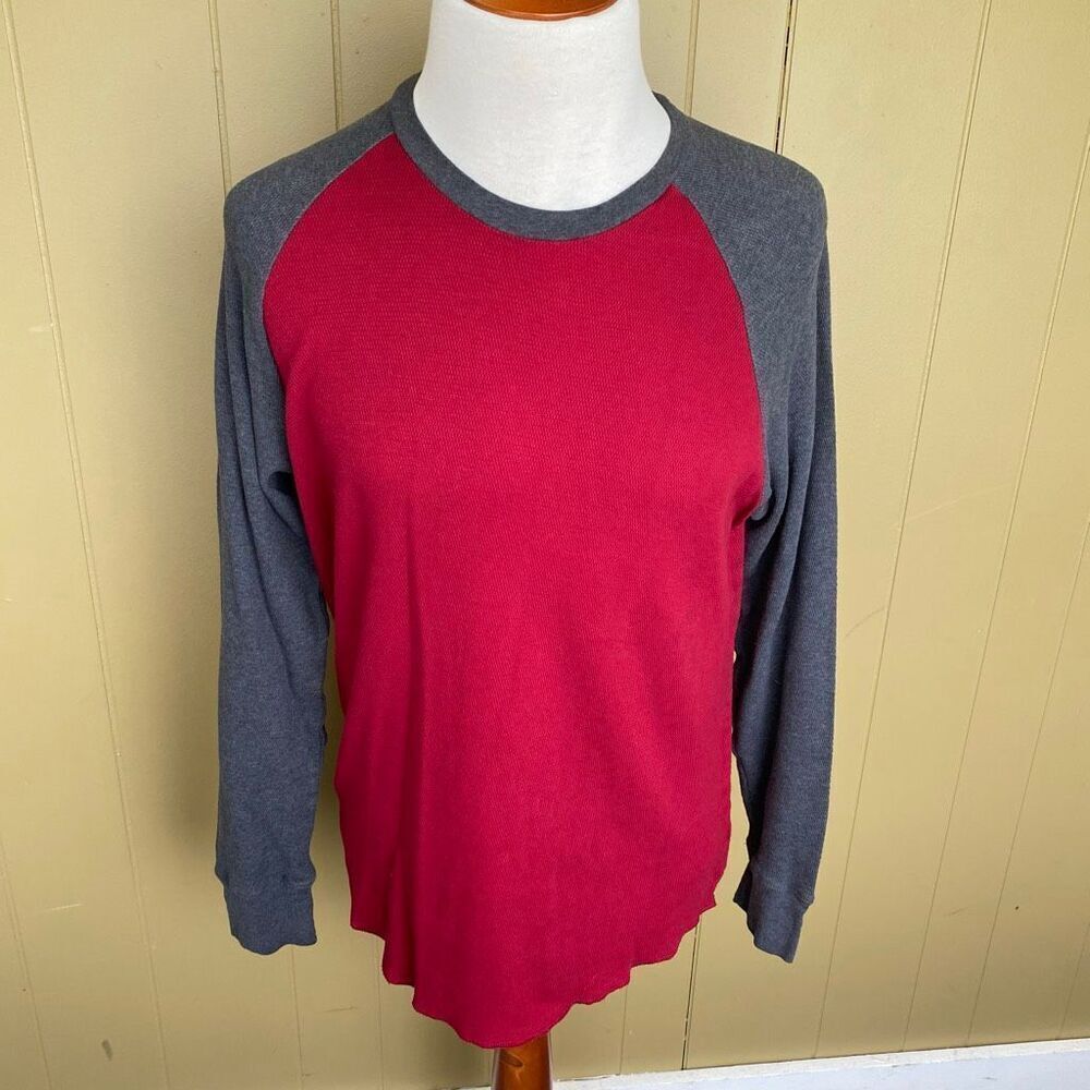 Arizona men XL vintage fit 100% cotton longsleeve crewneck waffle print top